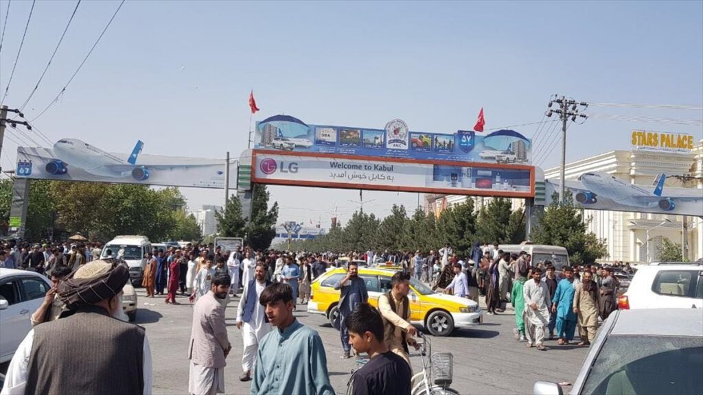 Türk Hava Yolları (THY) Afganistan’a tarifeli uçuşları iptal etti.