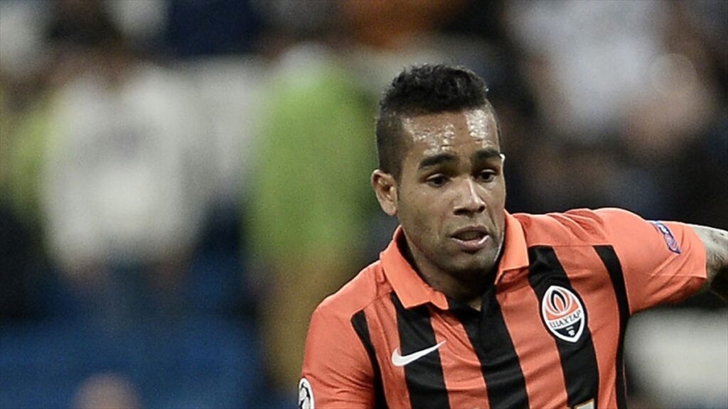 Alex Teixeira, Beşiktaş için İstanbul’a geliyor