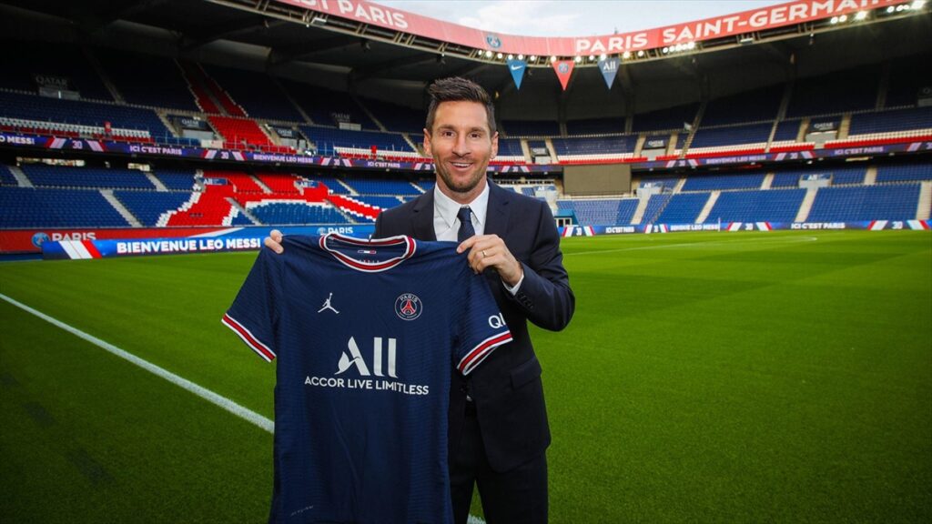 Messi kariyerini PSG’de sürdürecek