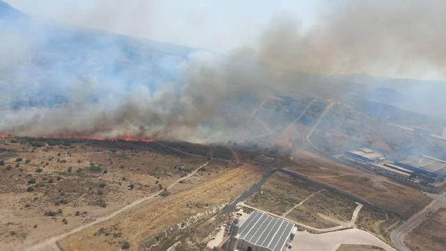 İzmir’in Aliağa ilçesinde yangın