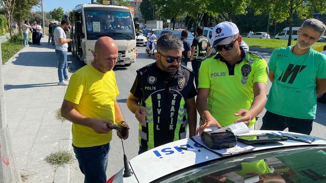 Emniyet kemerinden ceza kesildi, ‘havalar çok sıcak’ diye itiraz etti