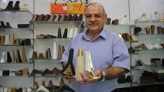 Atık plastikten ürettiği mobilya malzemelerini 17 ülkeye ihraç ediyor