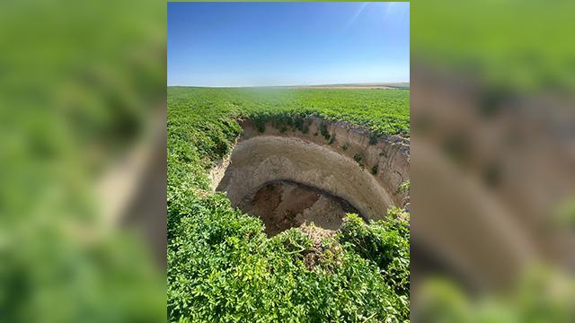 Konya’da yeni obruk oluştu: Çapı 20, derinliği 15 metre