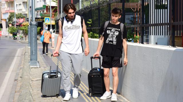 ‘Seyahatsever’ gençler turizm kenti Antalya’yı keşfediyor