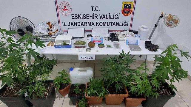 Eskişehir’de uyuşturucu imal edilen eve baskın : 1 gözaltı