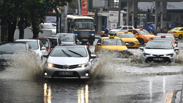 Meteoroloji’den gök gürültülü sağanak uyarısı
