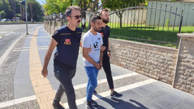 Marmaris’te 12 düzensiz göçmen yakalandı