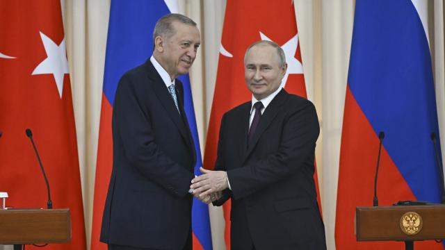 Putin, Cumhurbaşkanı Erdoğan’ı anlatan belgeseli kendisine takdim etti