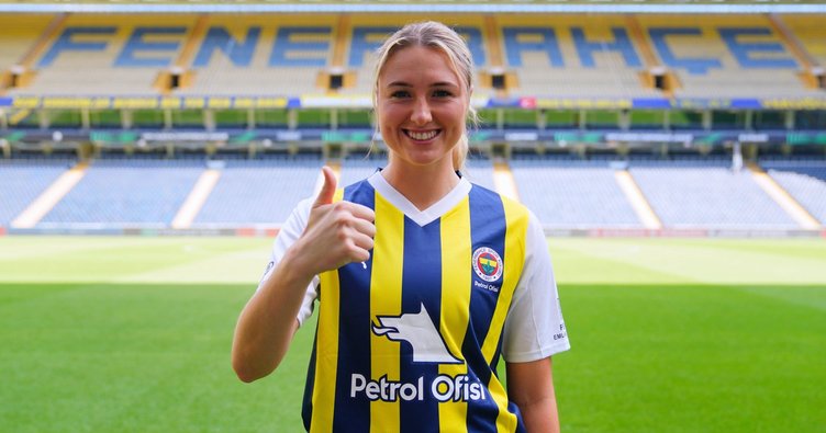 Fenerbahçe Kadın Futbol Takımı, Kanadalı forvet Steer’i kadrosuna kattı
