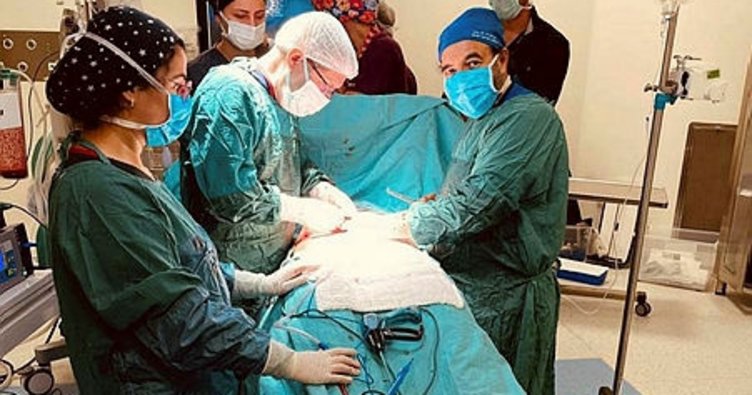 Hamile olduğunu sanıyordu… Doktorlar bile şaşırdı: 32 yıldır meslekteyim, bu büyüklükte görmedim