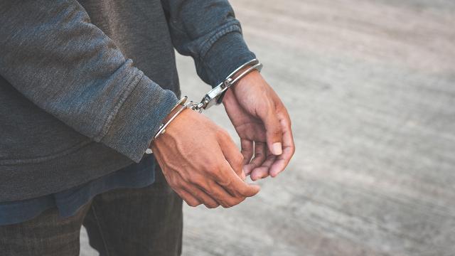 Denizli’de düğünde havaya ateş eden 25 zanlı gözaltına alındı