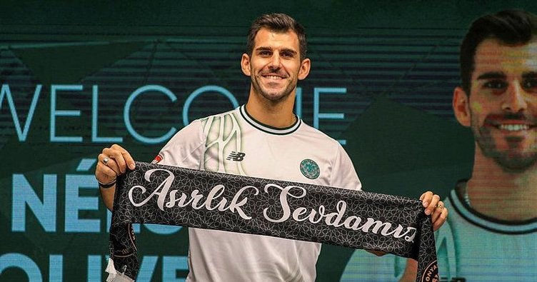 Konyaspor, Nelson Oliveira ile 2 yıllığına anlaştı