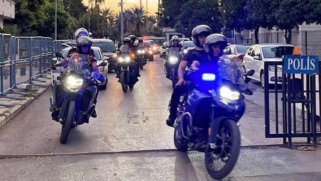 Depremzedeleri dolandıran 13 zanlıya operasyon