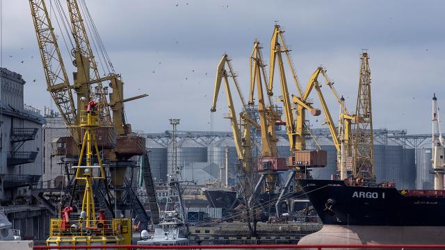 Ukrayna: Rusya’nın Odessa’ya saldırısında liman ve tarımsal tesisler hasar gördü