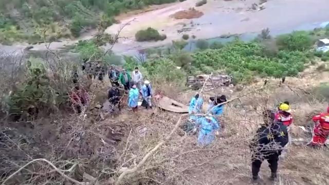 Peru’da otobüsün uçuruma yuvarlanması sonucu 24 kişi öldü