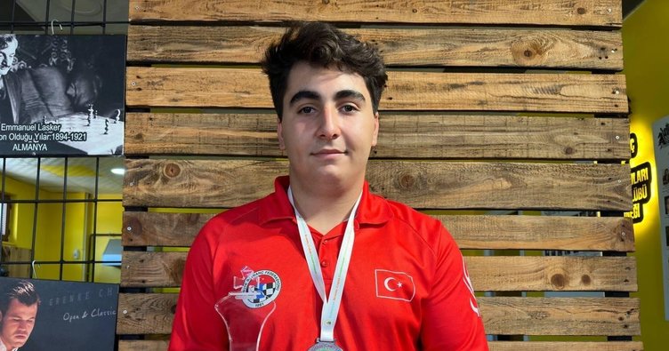 ‘Sevgi Evleri’nde büyüdü, satrançta Avrupa ikincisi oldu