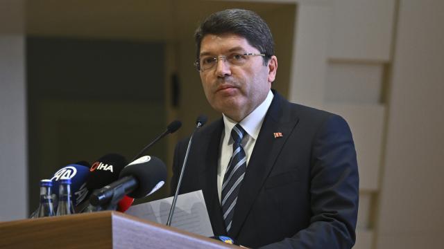 Bakan Tunç: Sivil anayasayı milletimize kazandırmak amacıyla çalışacağız
