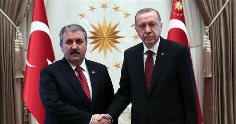 BBP lideri Destici’den Başkan Erdoğan’a tebrik telefonu