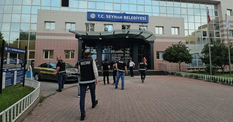 CHP’li Seyhan ve Çukurova belediyelerindeki rüşvet skandalında 13 kişi tutuklandı