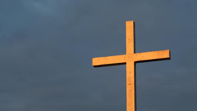 İsviçre Katolik Kilisesi’nde cinsel istismarın belgelenmesinin ardından görevden ayrılmalar sürüyor