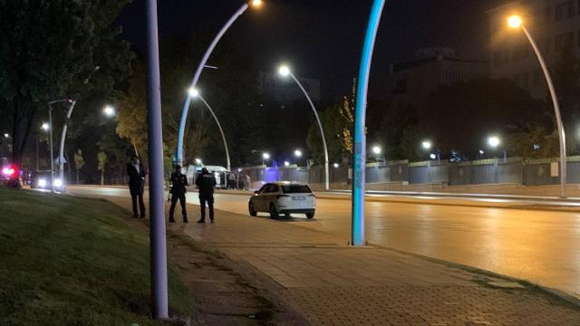 Ankara’da şüpheli paket fünye ile patlatıldı