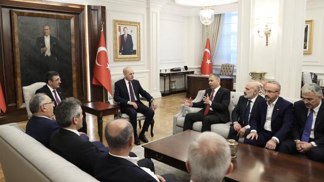 Bakan Yerlikaya’ya geçmiş olsun ziyareti