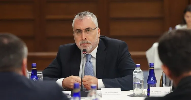 Bakan Işıkhan: Her şeye rağmen büyümeye devam ediyoruz