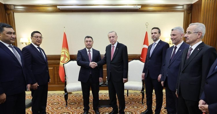 Türk devlet liderleri “Türk Devri” sloganıyla Astana’da! Başkan Erdoğan Kazakistan’da: Peş peşe kritik temaslar