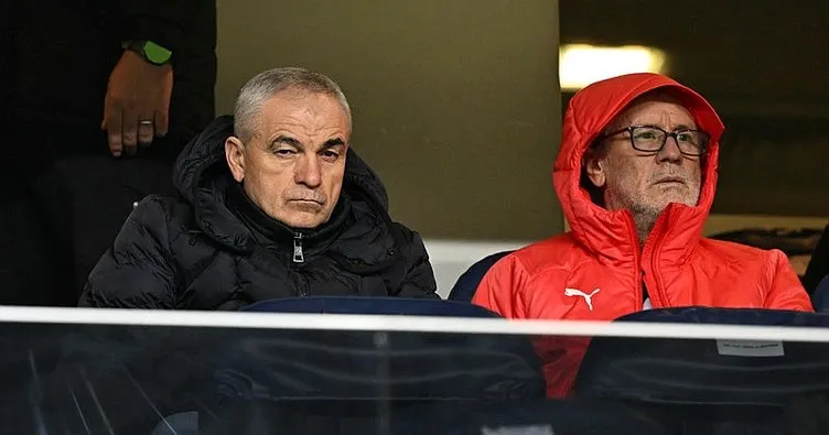 Rıza Çalımbay, Fenerbahçe – Sivasspor maçını tribünden takip ediyor